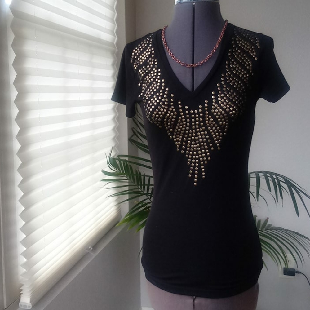 Energie Metal Stud V Neck T